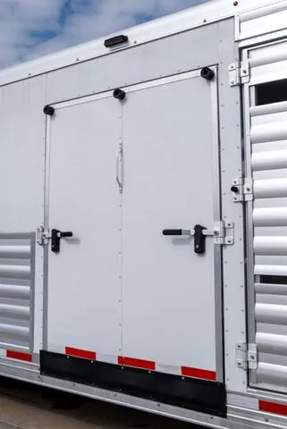 used Horse Trailers Exiss Trailers  for sale, in Seguin, TX Thumbnail 6
