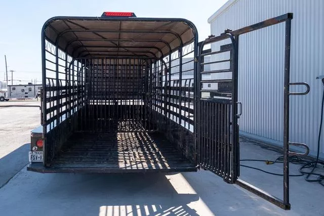 used Stock / Stock Combo Trailers Gooseneck  for sale, in Seguin, TX Thumbnail 10