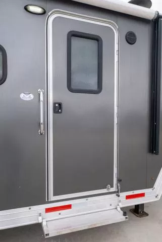 used Horse Trailers Merhow Trailers  for sale, in Seguin, TX Thumbnail 19