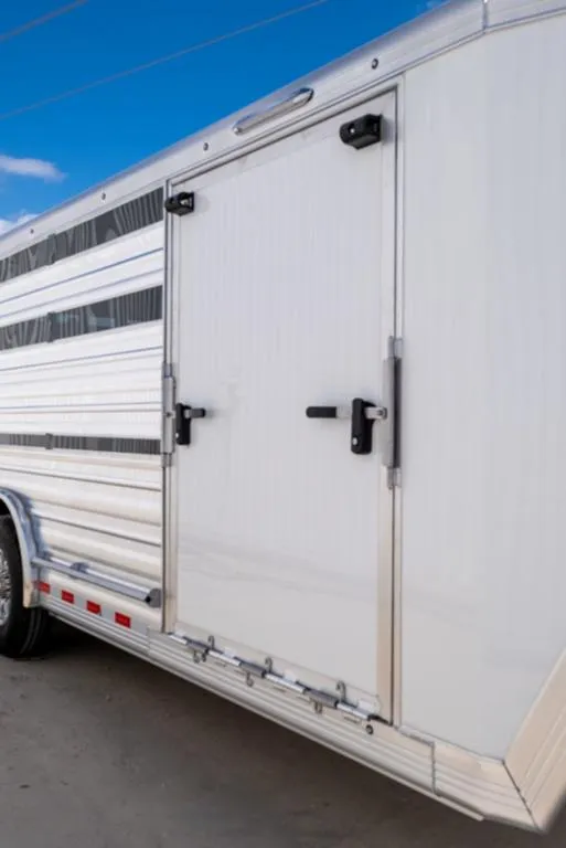 new Horse Trailers Cimarron Trailers  for sale, in Seguin, TX Thumbnail 5