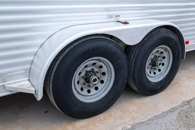 used Horse Trailers Lakota  for sale, in Seguin, TX Thumbnail 19