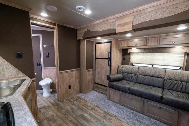 new Horse Trailers Merhow Trailers  for sale, in Seguin, TX Thumbnail 27