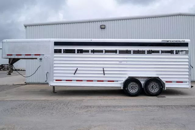 used Stock / Stock Combo Trailers Featherlite  for sale, in Seguin, TX Thumbnail 2
