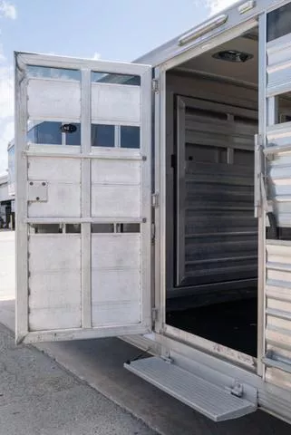 used Vending / Concession Trailers Cimarron Trailers  for sale, in Seguin, TX Thumbnail 15