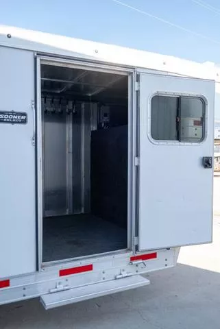 used Horse Trailers Sooner  for sale, in Seguin, TX Thumbnail 8