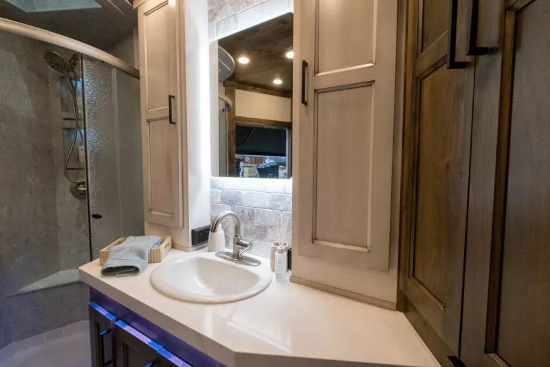 new Horse Trailers Elite Trailers  for sale, in Seguin, TX Thumbnail 37