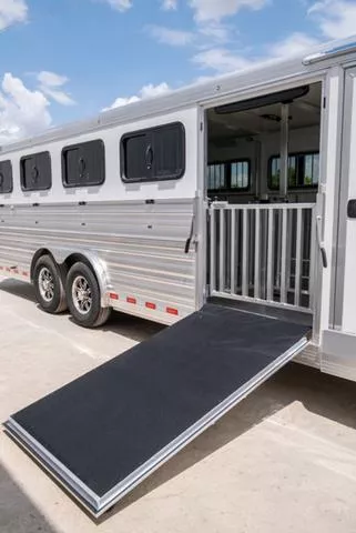new Horse Trailers Cimarron Trailers  for sale, in Seguin, TX Thumbnail 12