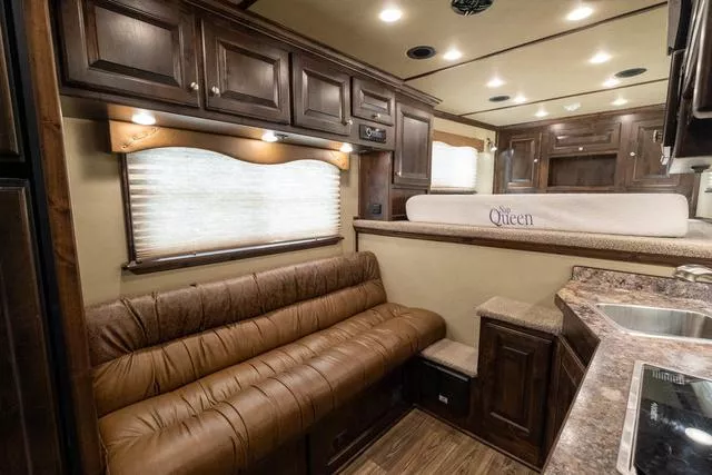 used Horse Trailers Elite Trailers  for sale, in Seguin, TX Thumbnail 27