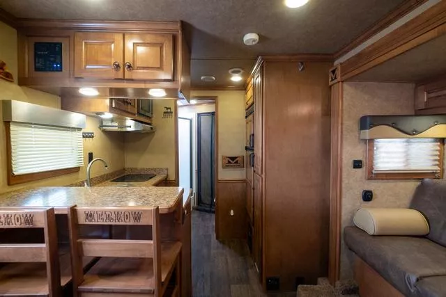 used Horse Trailers Merhow Trailers  for sale, in Seguin, TX Thumbnail 23