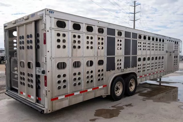 used Horse Trailers EBY  for sale, in Seguin, TX Thumbnail 5