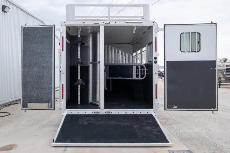 used Horse Trailers Merhow Trailers  for sale, in Seguin, TX Thumbnail 26