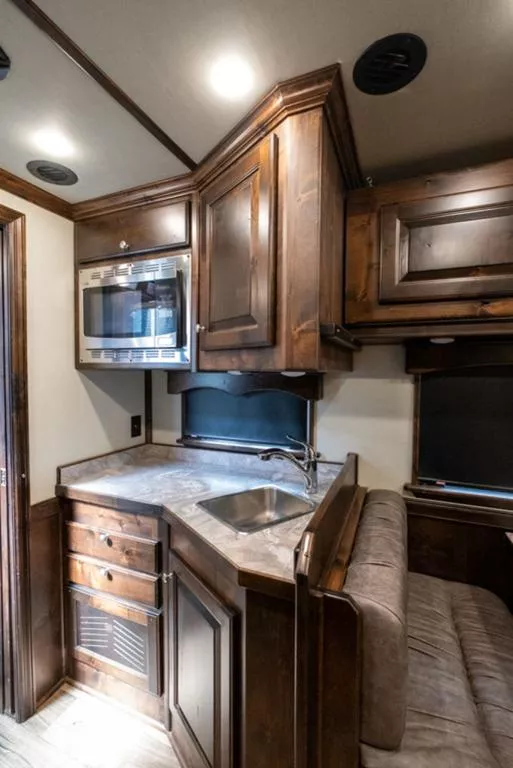 used Horse Trailers Elite Trailers  for sale, in Seguin, TX Thumbnail 10