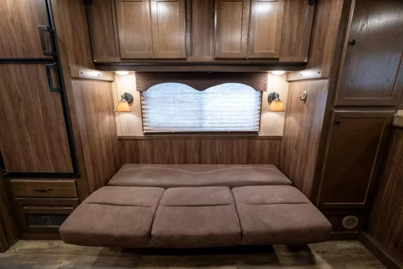 used Horse Trailers Lakota  for sale, in Seguin, TX Thumbnail 32