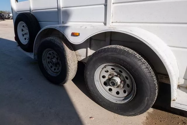 used Equipment / Flatbed Trailers CM Trailers  for sale, in Seguin, TX Thumbnail 21