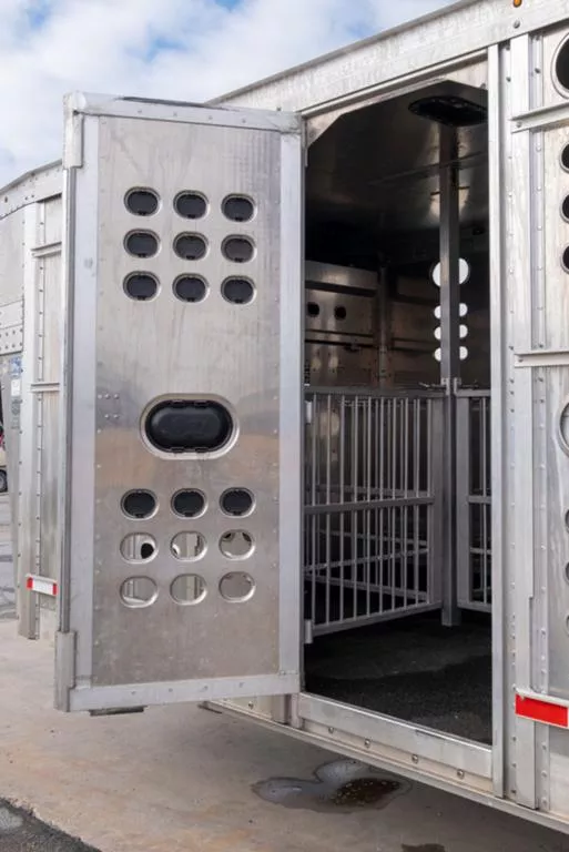 used Horse Trailers EBY  for sale, in Seguin, TX Thumbnail 16