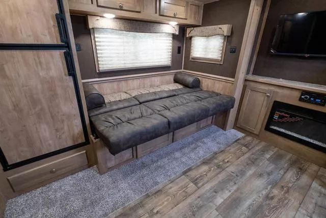 new Horse Trailers Merhow Trailers  for sale, in Seguin, TX Thumbnail 26