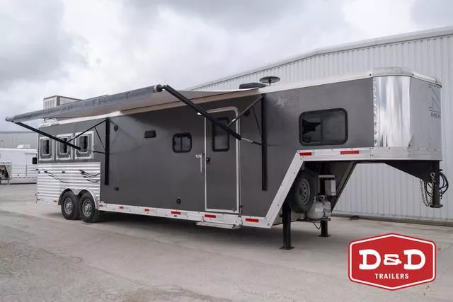 used Horse Trailers Merhow Trailers  for sale, in Seguin, TX image-0