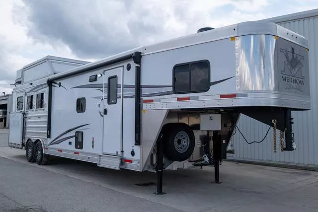 new Horse Trailers Merhow Trailers  for sale, in Seguin, TX Thumbnail 2