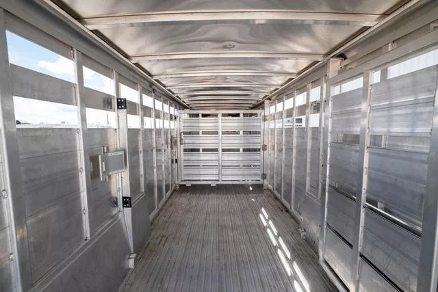 used Stock / Stock Combo Trailers Featherlite  for sale, in Seguin, TX Thumbnail 14