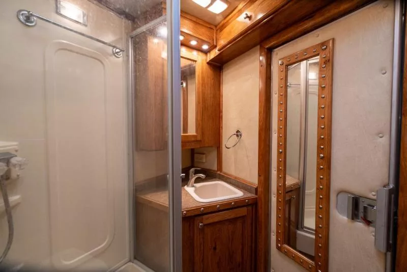 used Horse Trailers Platinum Coach  for sale, in Seguin, TX Thumbnail 27