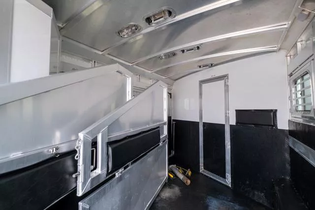used Horse Trailers Elite Trailers  for sale, in Seguin, TX Thumbnail 20