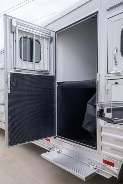 new Horse Trailers Elite Trailers  for sale, in Seguin, TX Thumbnail 9