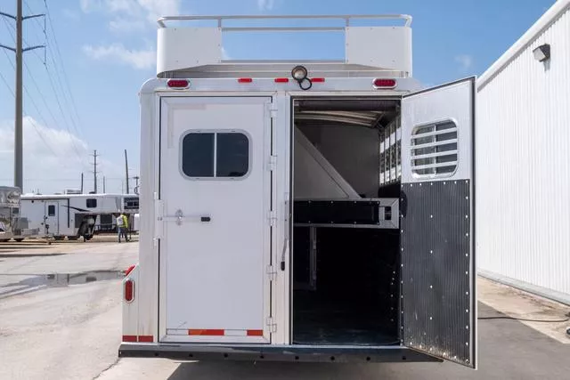used Horse Trailers Platinum Coach  for sale, in Seguin, TX Thumbnail 18