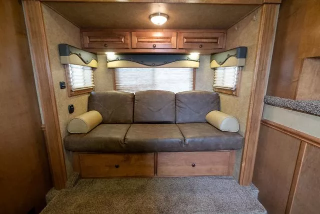 used Horse Trailers Merhow Trailers  for sale, in Seguin, TX Thumbnail 25