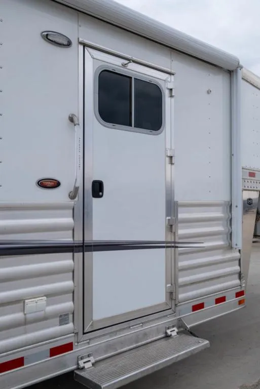 used Horse Trailers Elite Trailers  for sale, in Seguin, TX Thumbnail 7