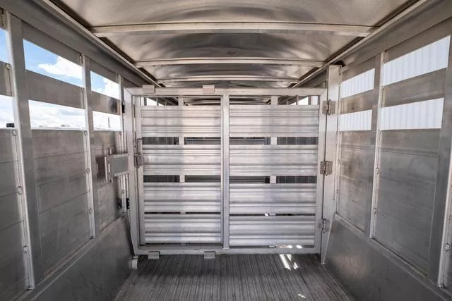 used Stock / Stock Combo Trailers Featherlite  for sale, in Seguin, TX Thumbnail 12