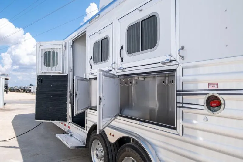 new Horse Trailers Elite Trailers  for sale, in Seguin, TX Thumbnail 7