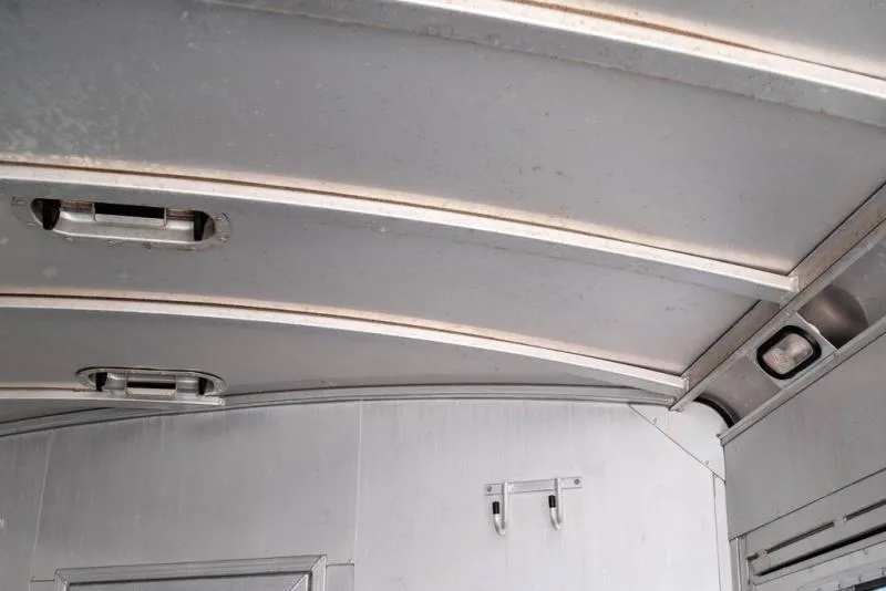 used Horse Trailers Platinum Coach  for sale, in Seguin, TX Thumbnail 18