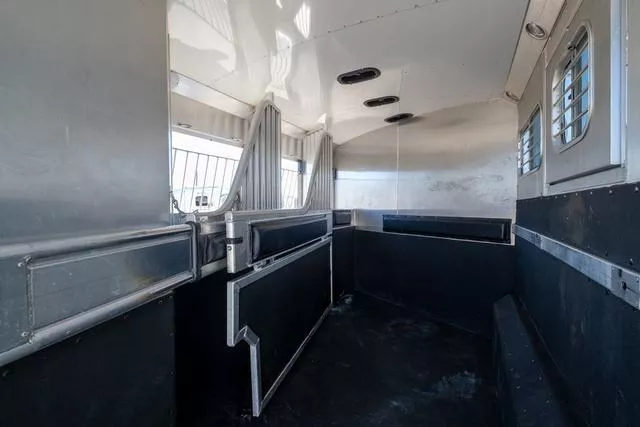 used Horse Trailers 4-Star Trailers  for sale, in Seguin, TX Thumbnail 12