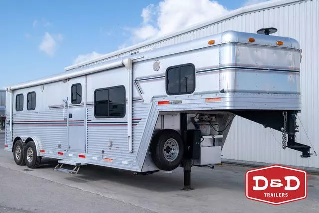 2004 Sidekick 2 Horse Living Quarters Trailer 
