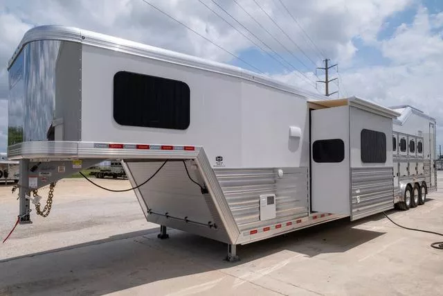 new Horse Trailers Cimarron Trailers  for sale, in Seguin, TX Thumbnail 6