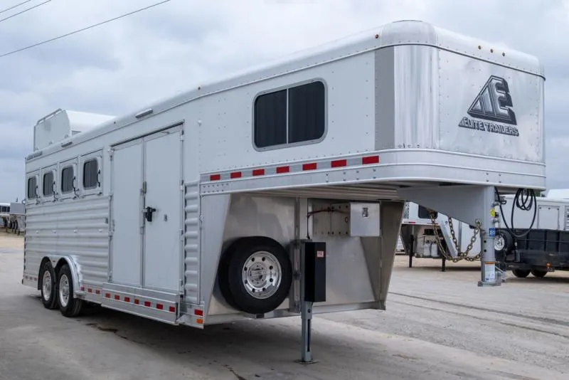 used Horse Trailers Elite Trailers  for sale, in Seguin, TX Thumbnail 5