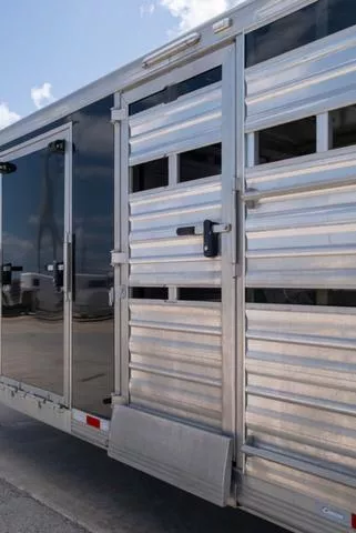 used Horse Trailers Cimarron Trailers  for sale, in Seguin, TX Thumbnail 14