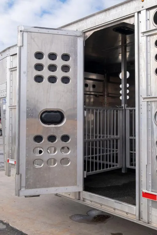 used Horse Trailers EBY  for sale, in Seguin, TX Thumbnail 16