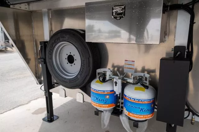 new Horse Trailers Merhow Trailers  for sale, in Seguin, TX Thumbnail 6