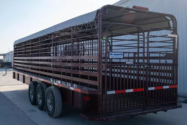 used Stock / Stock Combo Trailers Gooseneck  for sale, in Seguin, TX Thumbnail 3