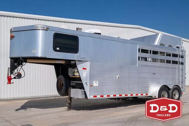 2011 Sundowner Trailers Rancher Stock Living Quarters Trailer 