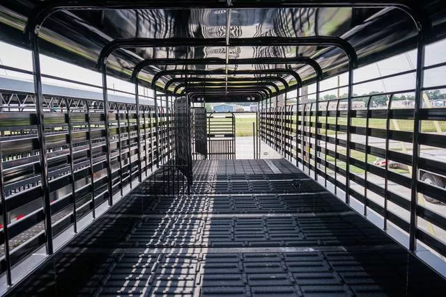 new Stock / Stock Combo Trailers Gooseneck  for sale, in Seguin, TX Thumbnail 8