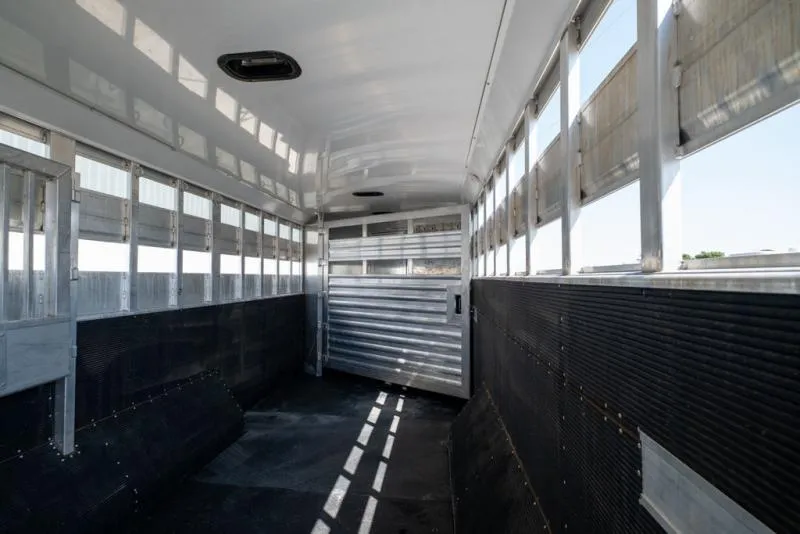 used Horse Trailers Elite Trailers  for sale, in Seguin, TX Thumbnail 27