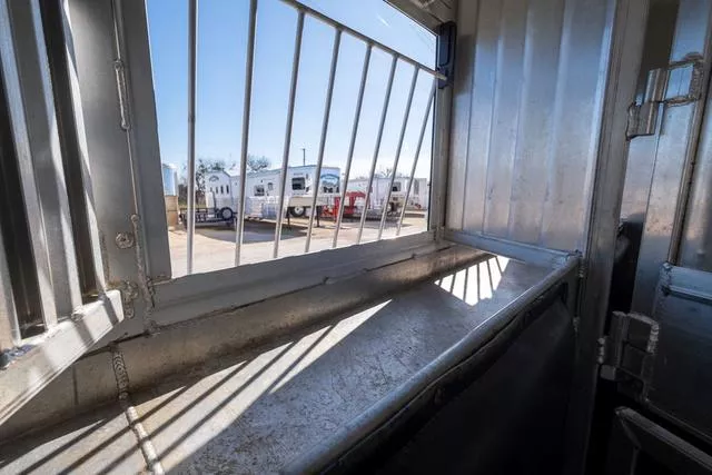 used Horse Trailers 4-Star Trailers  for sale, in Seguin, TX Thumbnail 15