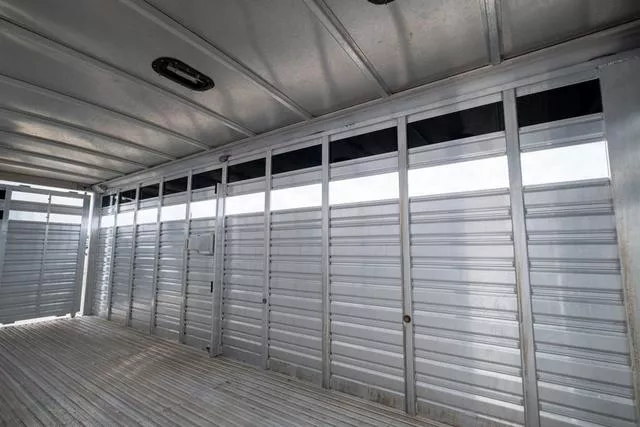 used Stock / Stock Combo Trailers Featherlite  for sale, in Seguin, TX Thumbnail 8