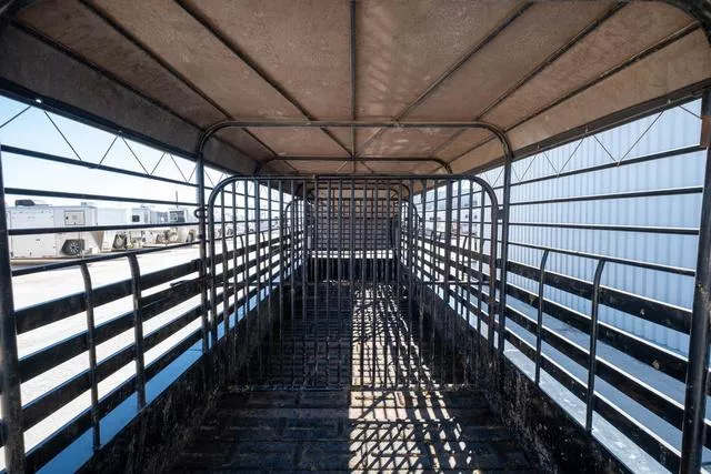 used Stock / Stock Combo Trailers Gooseneck  for sale, in Seguin, TX Thumbnail 11