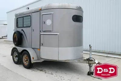 2010 CM Trailers 2 Horse Trailer