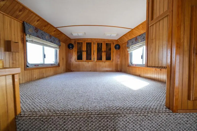 used Horse Trailers Elite Trailers  for sale, in Seguin, TX Thumbnail 10