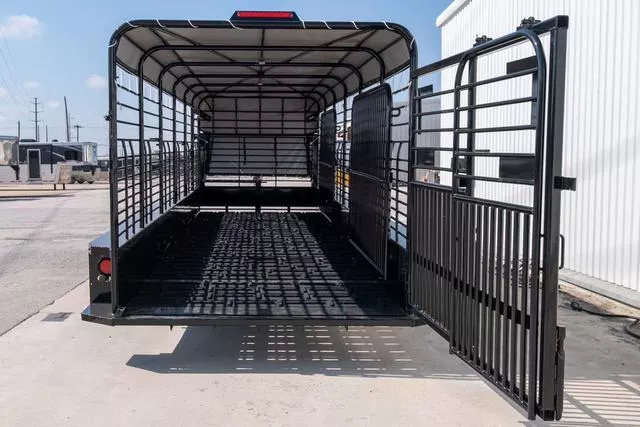 new Stock / Stock Combo Trailers Gooseneck  for sale, in Seguin, TX Thumbnail 11