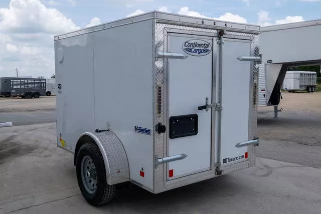 used Cargo (Enclosed) Trailers Continental Cargo  for sale, in Seguin, TX Thumbnail 3